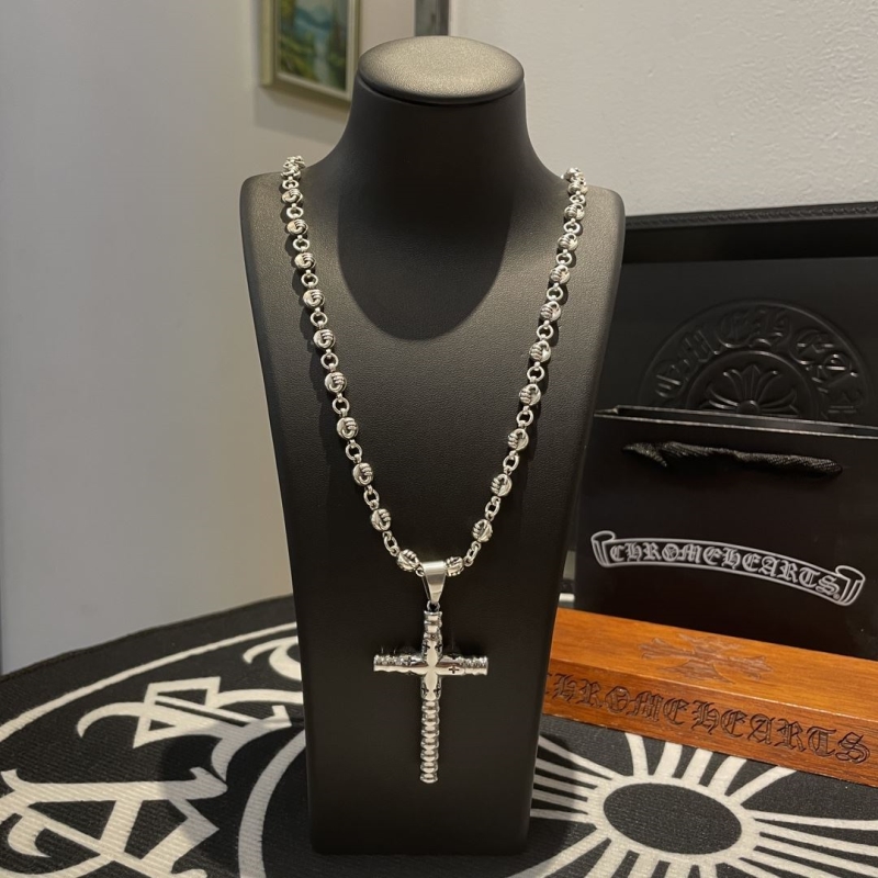 Ch**me He**ts necklaces